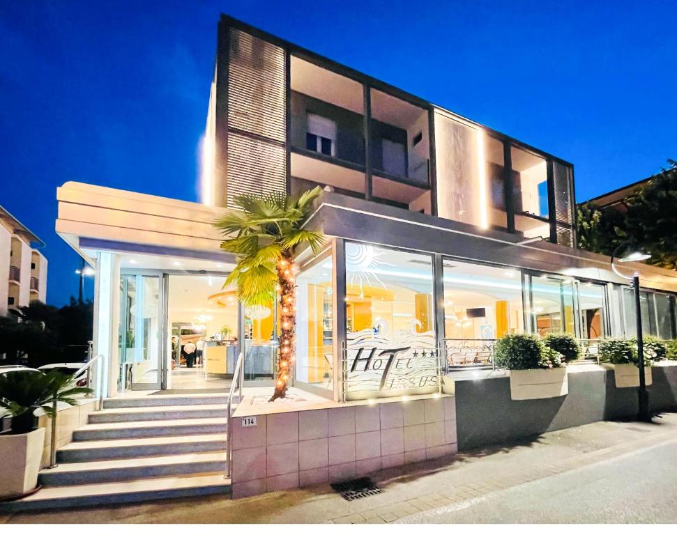 Hotel Tirsus - 1