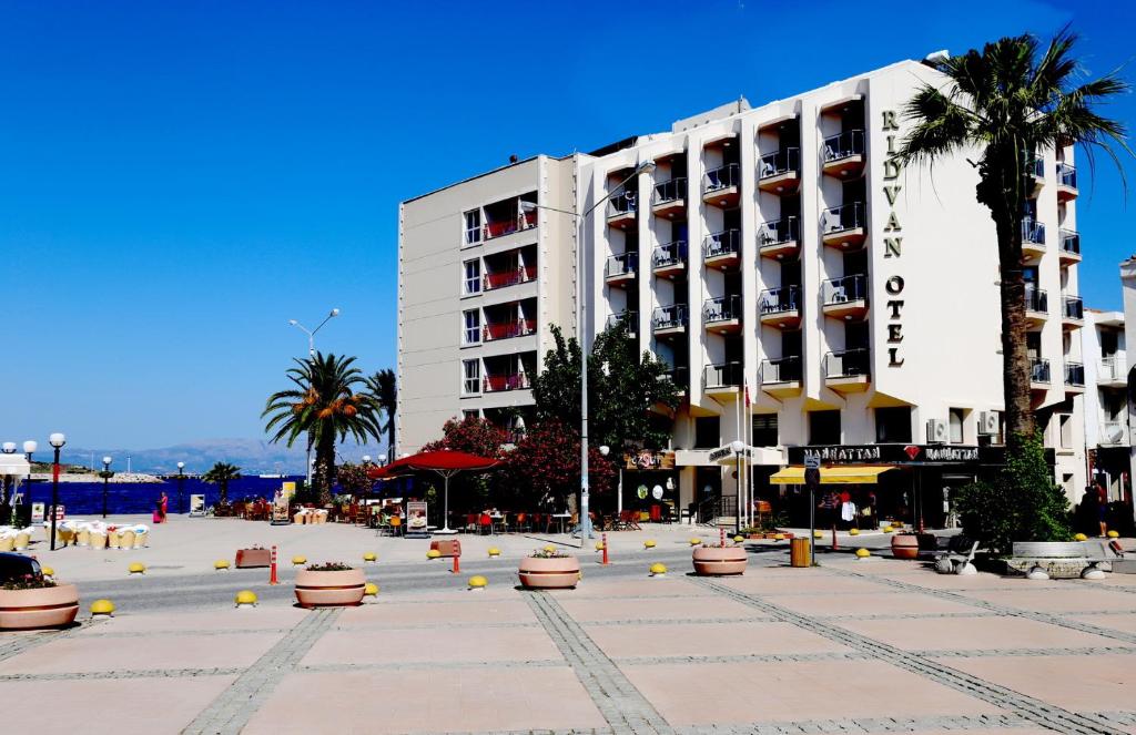 Rıdvan Hotel — Hotel in Cesme