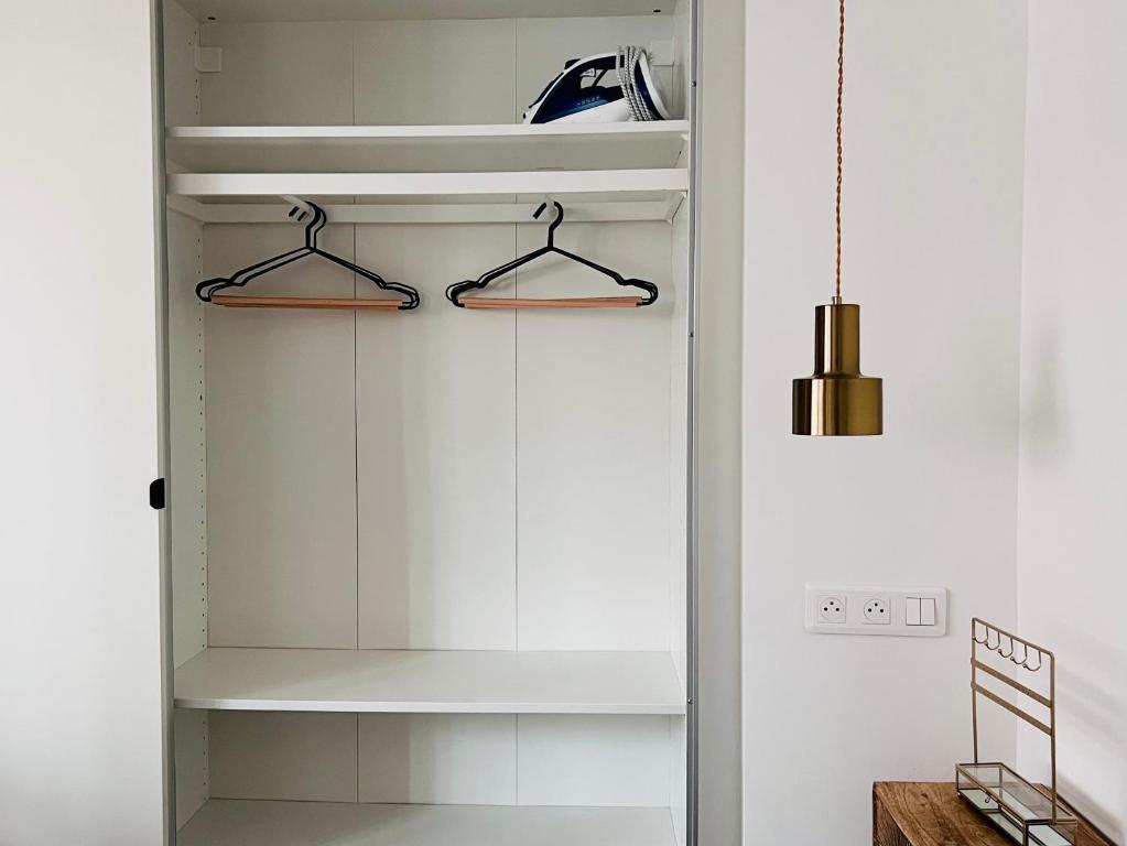 Montmartre Marvel! Designer Apartment near metro - 4