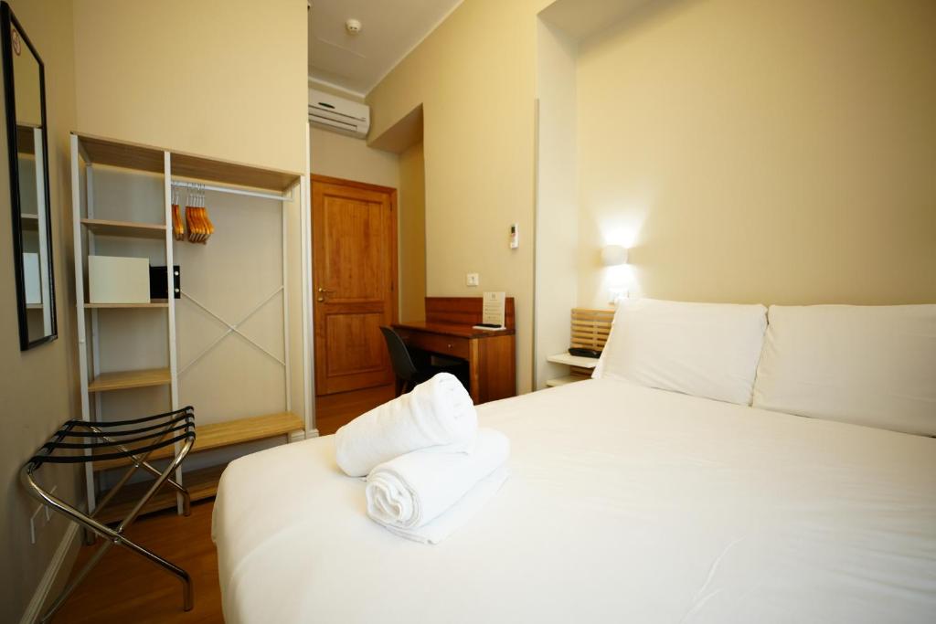 Hotel Room 2