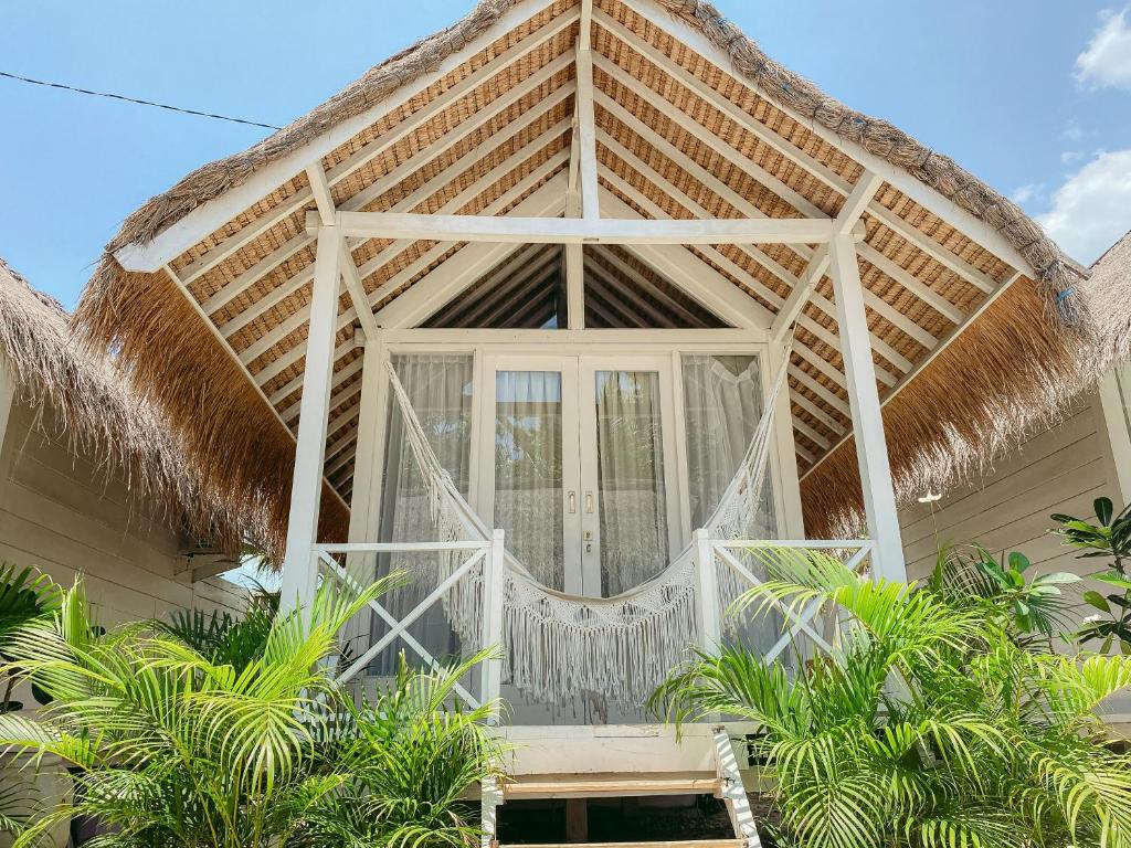 Love Coconut Bungalow
