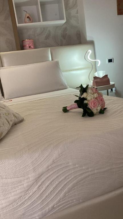 Love inn - 4