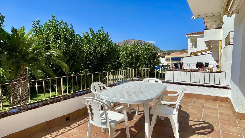 Esplendid 11, L'Estartit