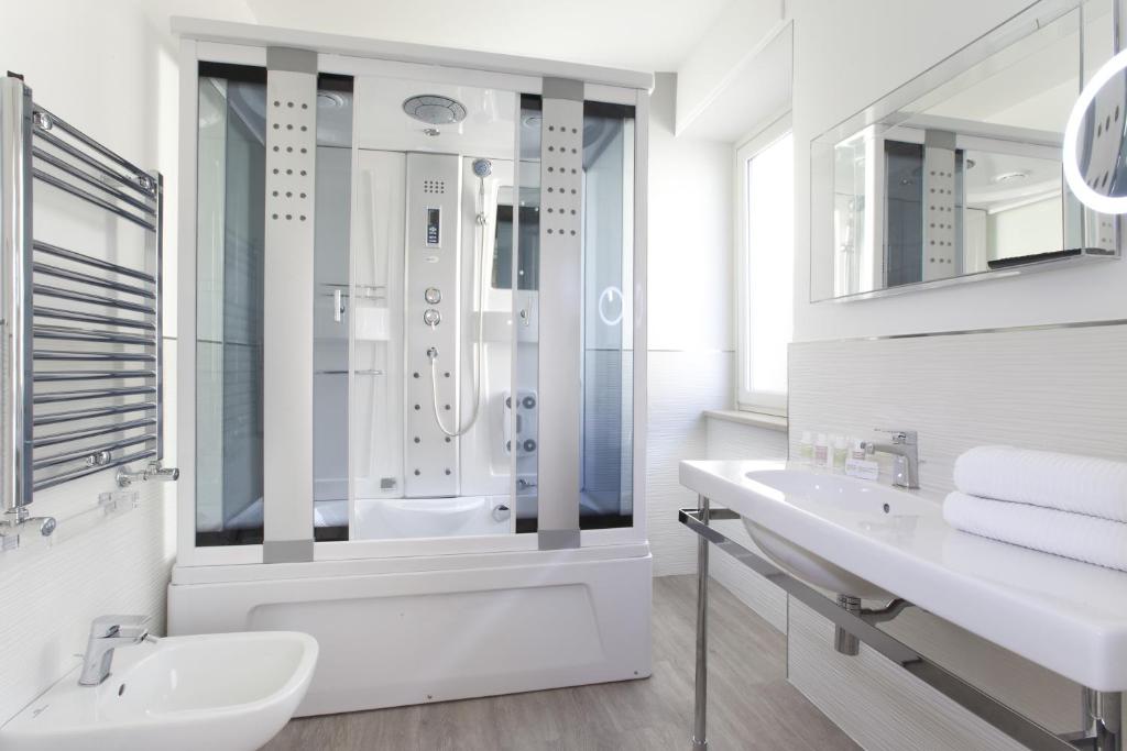 Vhome photo