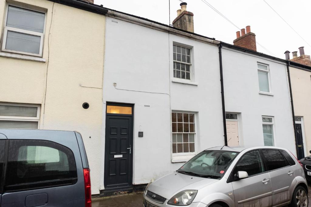 Cheltenham-Cosy 2 Bedroom Home-Work or Leisure photo 5