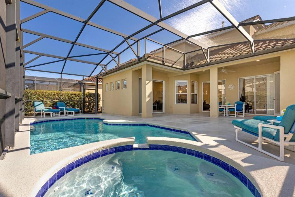 527 - Beautiful Mediterranean Style Villa Close to Disney with Private Pool and Spa, Davenport
