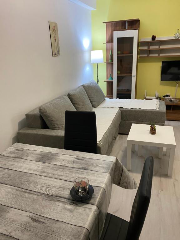 Pap Center Loft, garazno mesto, Novi Sad