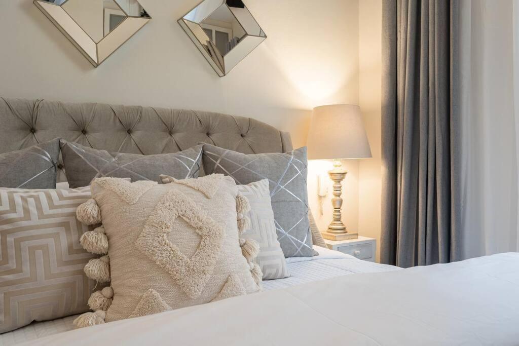 Elegant 3BR Home with Rooftop & Grill in Centro San Miguel, San Miguel de Allende