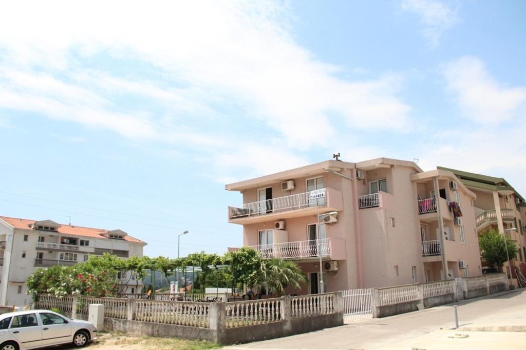 Apartments Petricevic photo