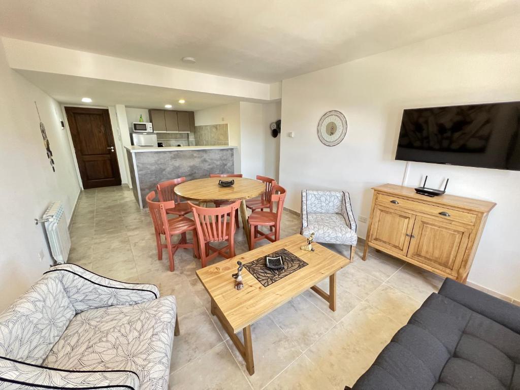 Céntrico con cochera en Bariloche - 3