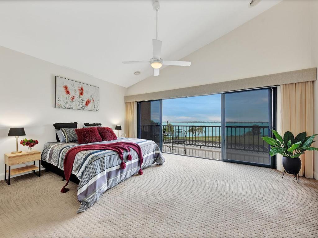 Kudoya Waters, Yarrawonga