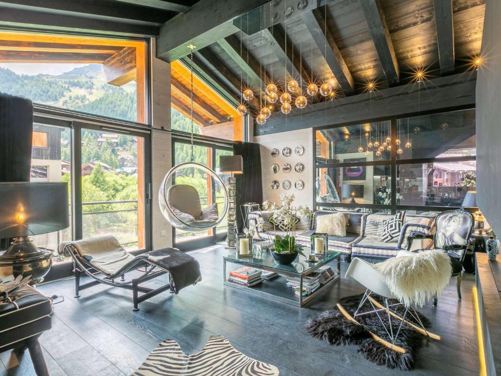 Prestige et luxe au cœur de Val-d'Isère, proche des pistes - FR-1-694-323 - 1