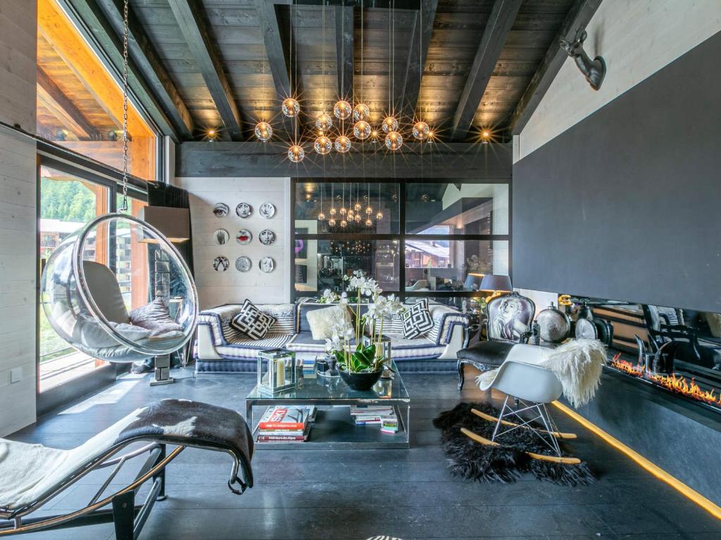 Prestige et luxe au cœur de Val-d'Isère, proche des pistes - FR-1-694-323 - 2