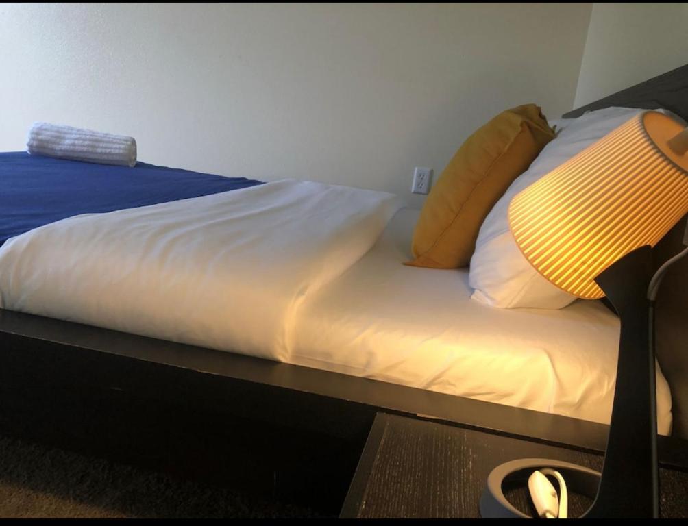 Avalon Stay 7 nights minimum booking