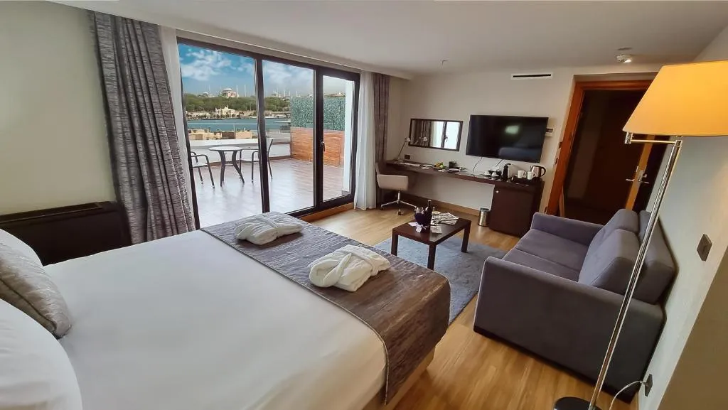 Port Bosphorus Hotel，位于伊斯坦布尔的酒店