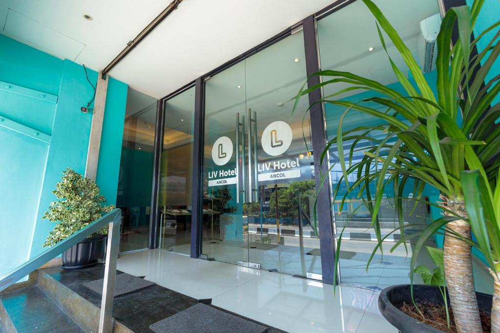 Sans Hotel Liv Ancol by RedDoorz