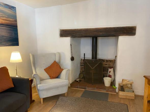Thatched Cottage, Otterton photo 2