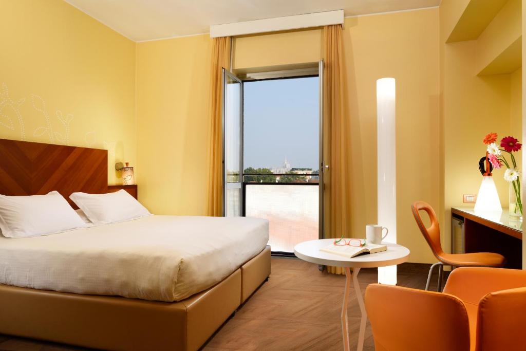 Milan UNAHOTELS Mediterraneo Milano room