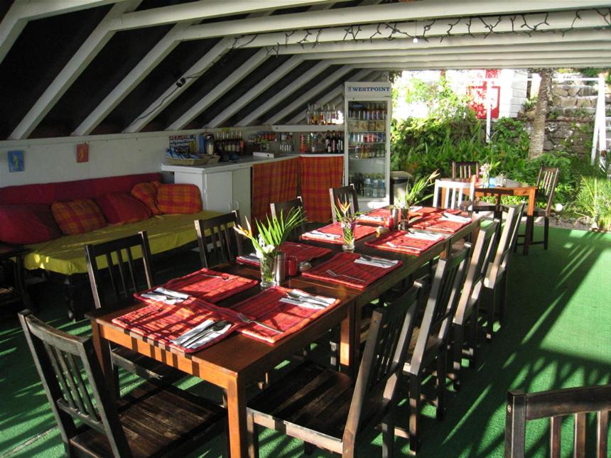 Restaurant, El Momo Cottages in Windwardside