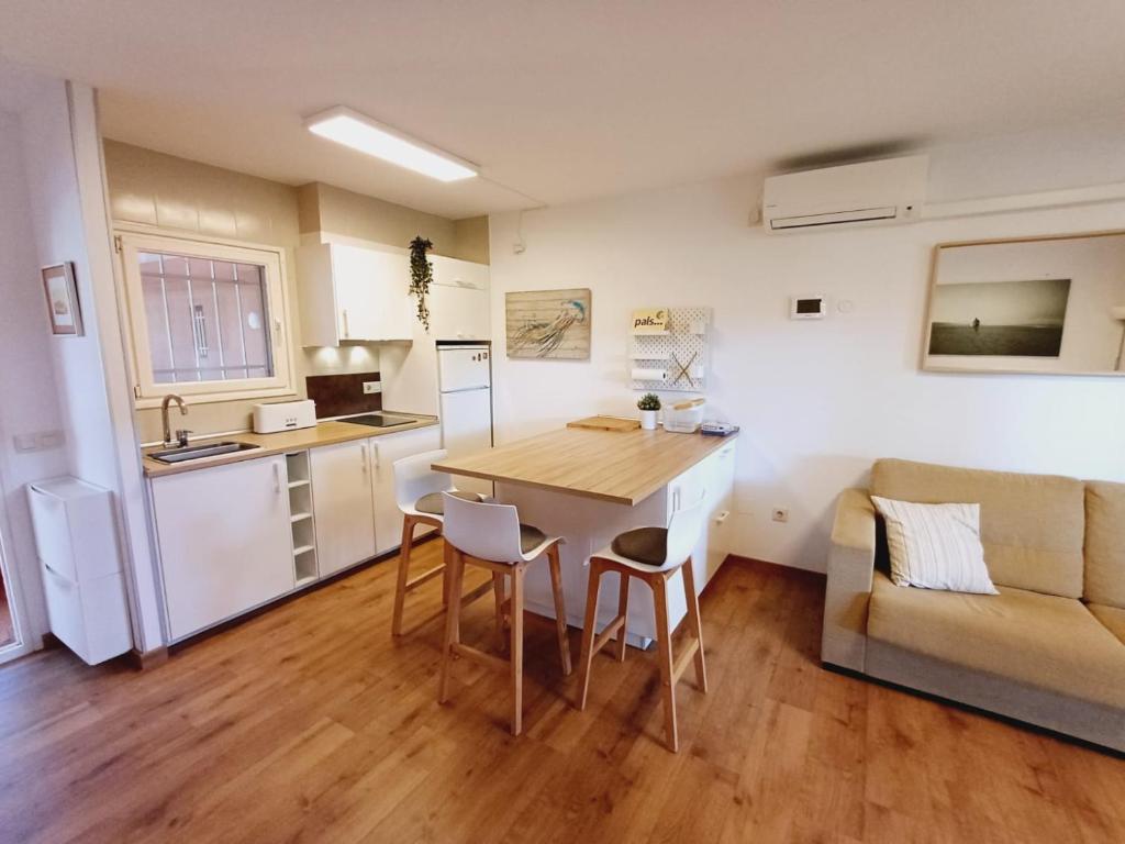 Apartamento con piscina y wifi cerca de la playa - 2