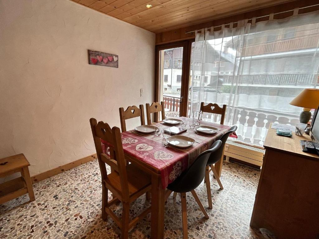 Appartement aux Gets - Terrasse, Cheminée, Proche Centre, Classé 2 Étoiles, 4 Pers. - FR-1-623-185 - 3