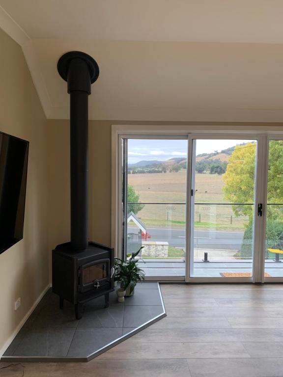 The Yarra Valley Couple Escape