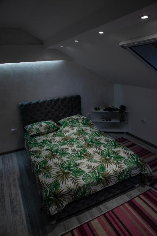 Garden apartment & parking, Kraljevo