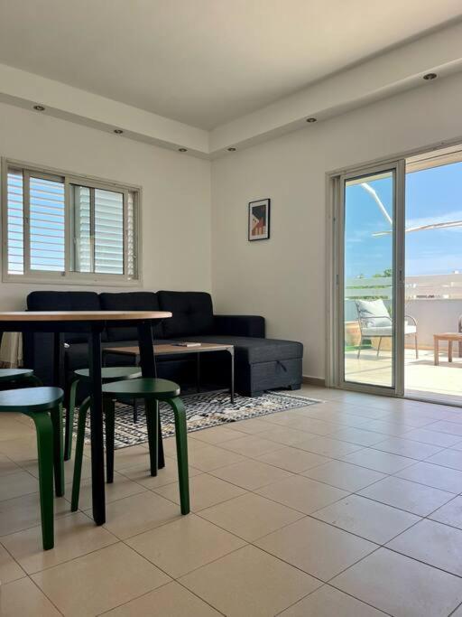 Penthouse with a lovely view, Tel Aviv