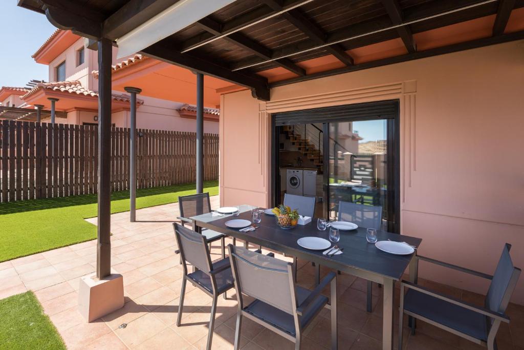 Home2Book Casa Etone, BBQ, Terrace & Pool - 3