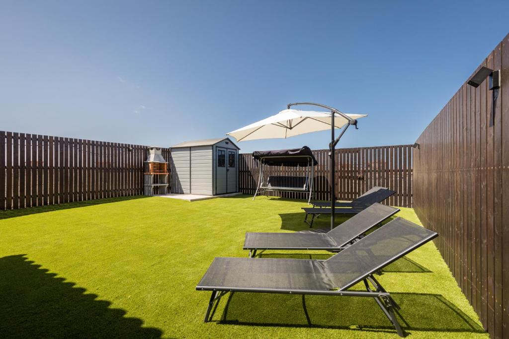 Home2Book Casa Etone, BBQ, Terrace & Pool - 2
