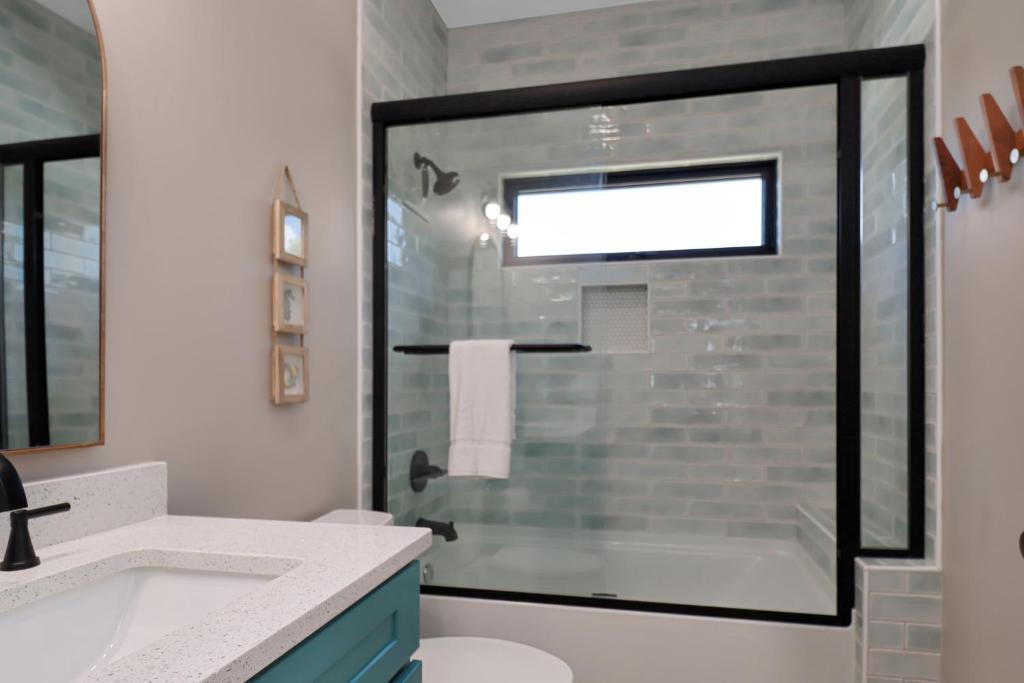 Emerald Palms by Pristine Properties Vacation Rentals, Beacon Hill