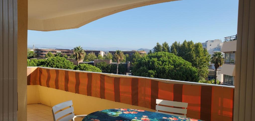 Frejus Plage LA MIOUGRANO, T2-3 49m2, 5 personn - 2