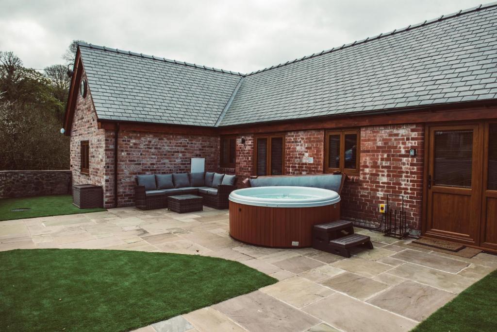 The Clockhouse, Montgomery