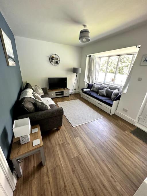 Seaside Snug - Gorgeous 2 Bed Seaside Bungalow, Hornsea