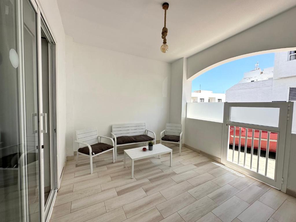 Cotillo Luna en centro, 1 min de la playa, cocina completa y WIFI - 2