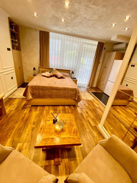 Santa Barbara Apartment - 5