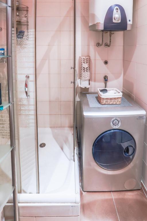 Tesla Museum Residence - 5