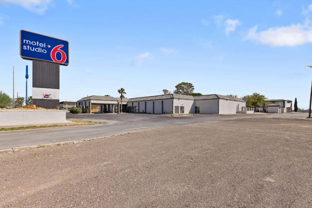 Motel 6 Pecos, TX