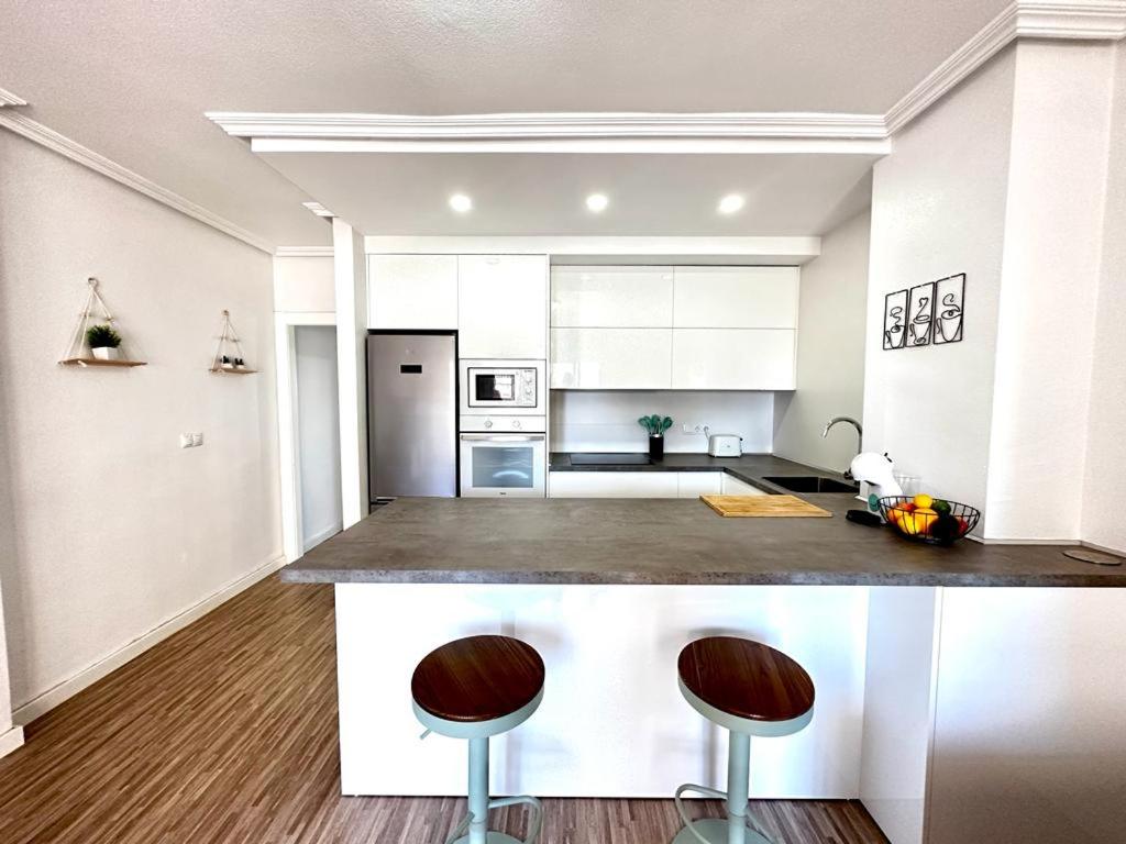 Arenales del Sol Beach Apartment - 3