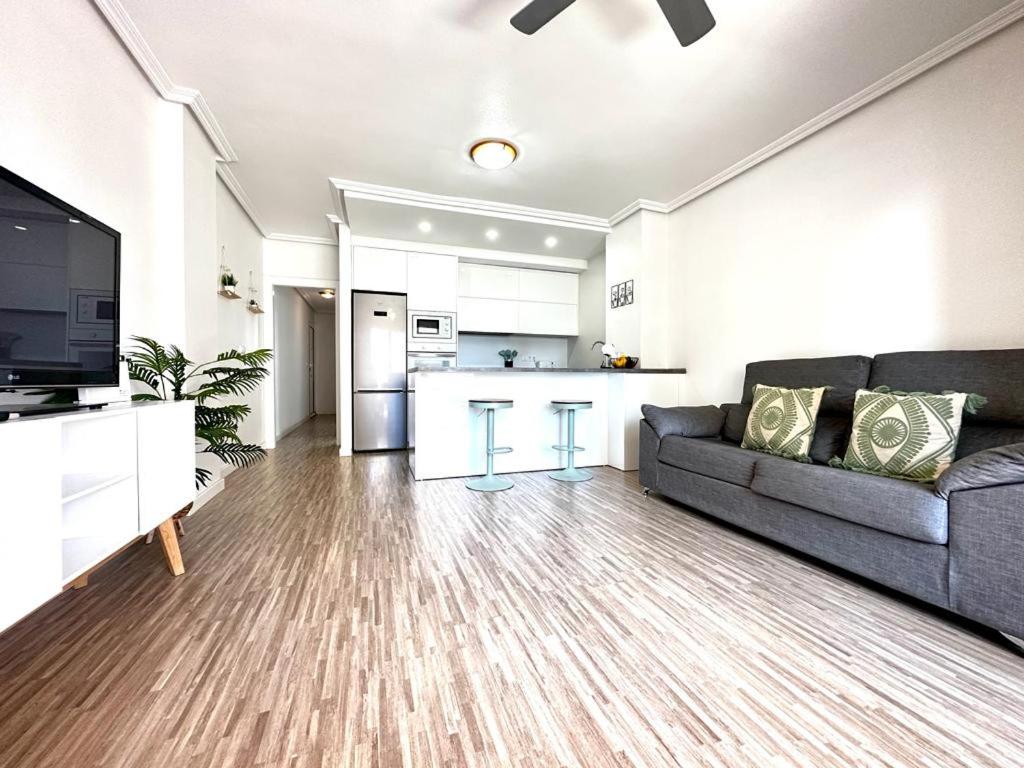 Arenales del Sol Beach Apartment - 5