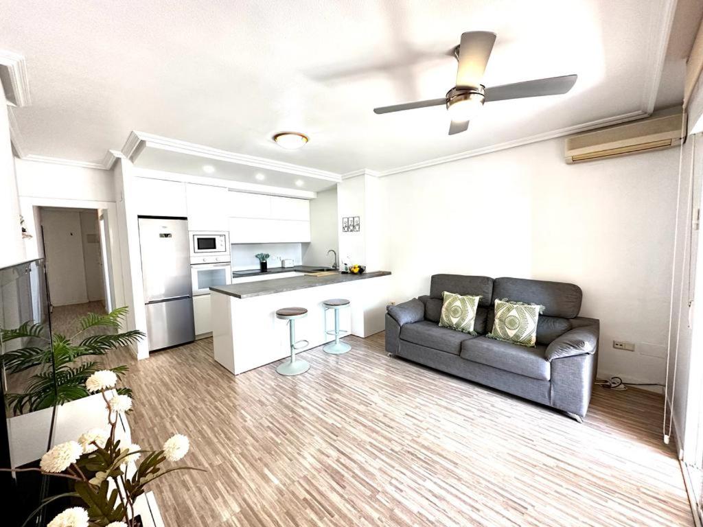 Arenales del Sol Beach Apartment - 2
