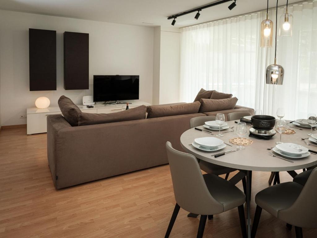 Apartment Davinci-2 by Interhome, Täsch