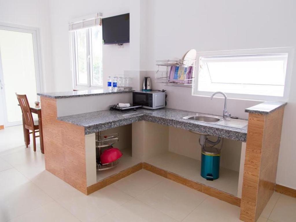 Kitchen, Volga Apartment Hotel in Phan Thiet