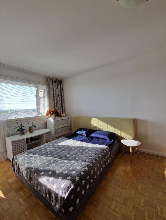 Big room with balcony in a shared apartment in the center of Kerava 2