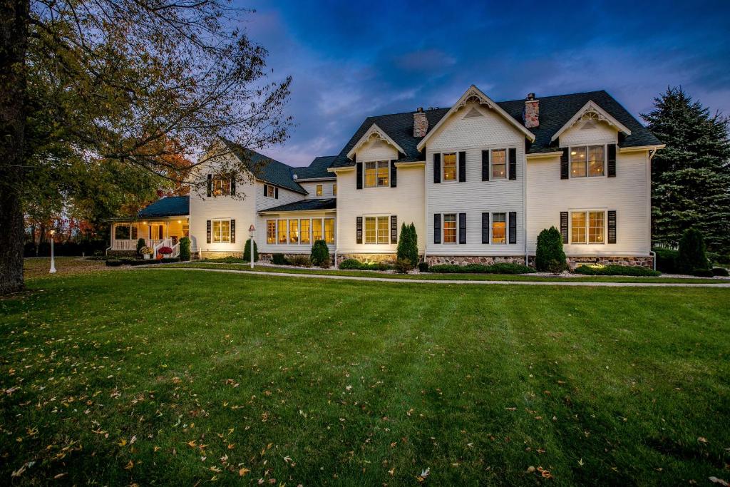 Biddle Point Inn, Plymouth