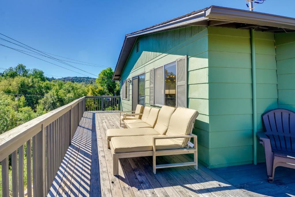 1 Mi to Whiskey Row Home with Fire Pit and Deck, Prescott