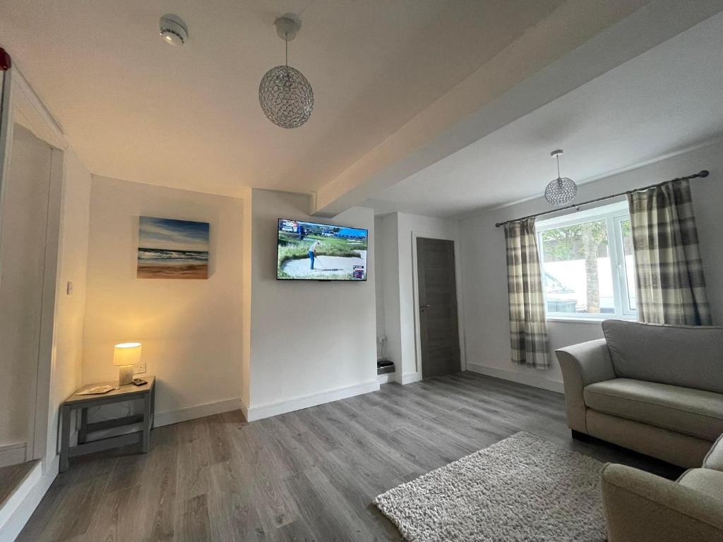 Charming 5 Bedroom House in the heart of Skerries