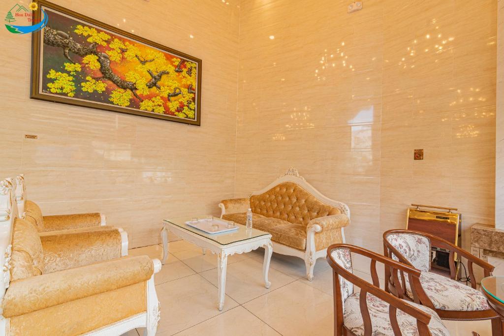 Hoàng Minh Châu Bà Triệu