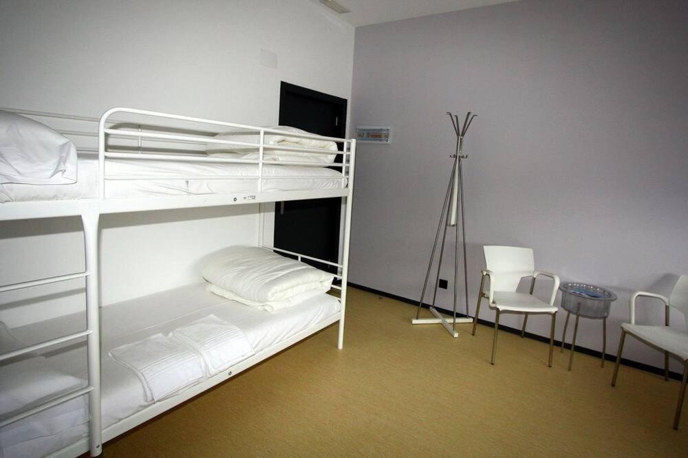 Vigo Beds & Rooms - 3