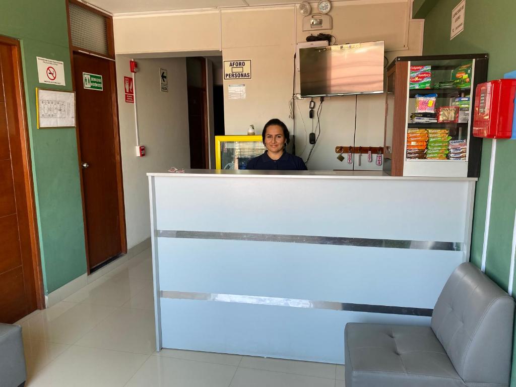LATORRE HOSTAL - 1